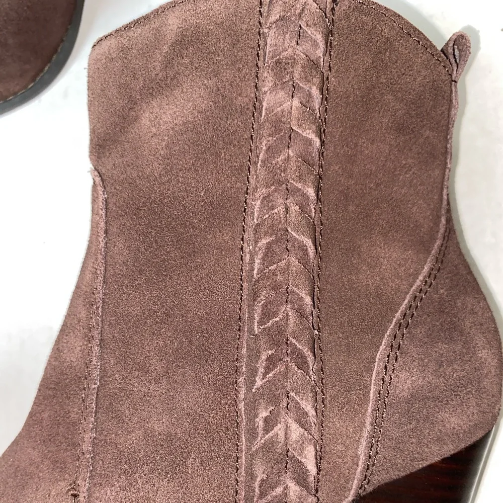 Very‎ Volatile Brown Leather Booties braided heel